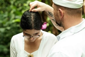 Bali Spiritual: Velsignelsesseremoni, uberørt natur, Overføring