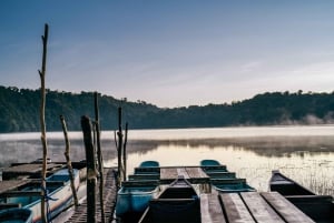 Bali: Sunrise Canoe & Hidden Temple Trek at Lake Tamblingan