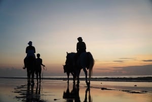 Bali: Romantic Seafood Dinner Jimbaran Beach Include Sunset