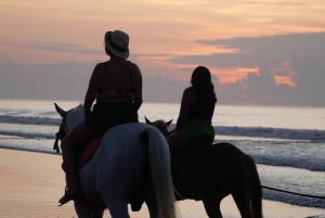 Bali: Romantic Seafood Dinner Jimbaran Beach Include Sunset