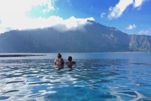 バリ島：サンセットバトゥール山ジープ＆温泉オールインクルーシブ