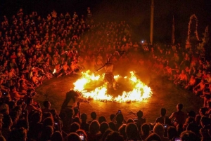 Bali: Zachód słońca w świątyni Uluwatu i taniec ognia Kecak - wycieczka prywatna