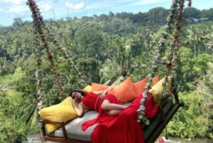 バリ島：スウィングヘブンとグリヤベジ浄化の泉への入場をご利用ください