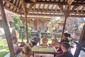 Bali: Taman Beji Griya vattenfall reningsritual