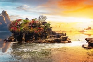 Bali: Tanah Lot Temple Guided Sunset Tour