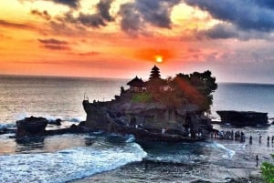 Bali: Tanah Lot Temple Sunset Kecak & Fire Dance Show Ticket