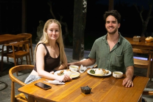 Bali: Tour en bicicleta por el pueblo de Taro con mágicas luciérnagas nocturnas