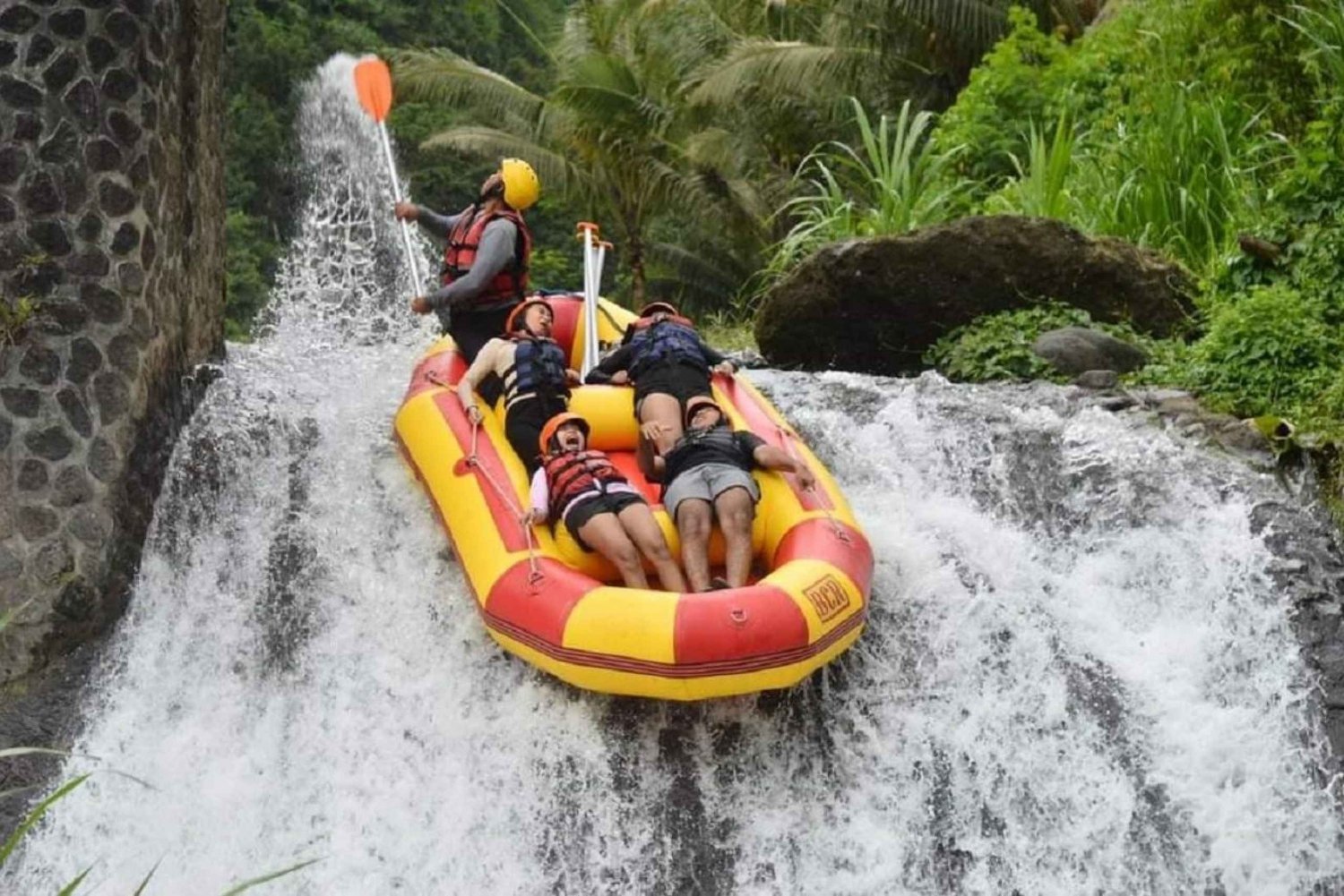 Aventura de rafting en el río Telaga Waja de Bali - Más desafiante