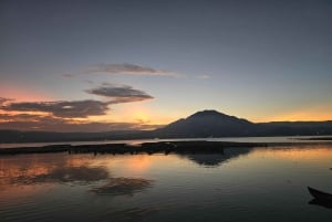 Bali: trekking all'alba a Terunyan e tour del cimitero
