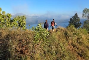 Bali: trekking all'alba a Terunyan e tour del cimitero