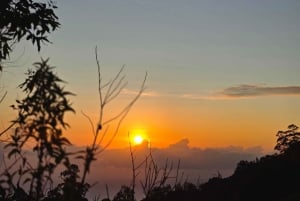 Bali: trekking all'alba a Terunyan e tour del cimitero
