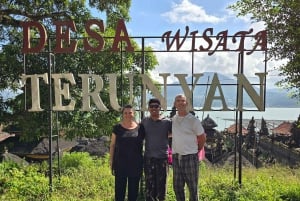 Bali: trekking all'alba a Terunyan e tour del cimitero