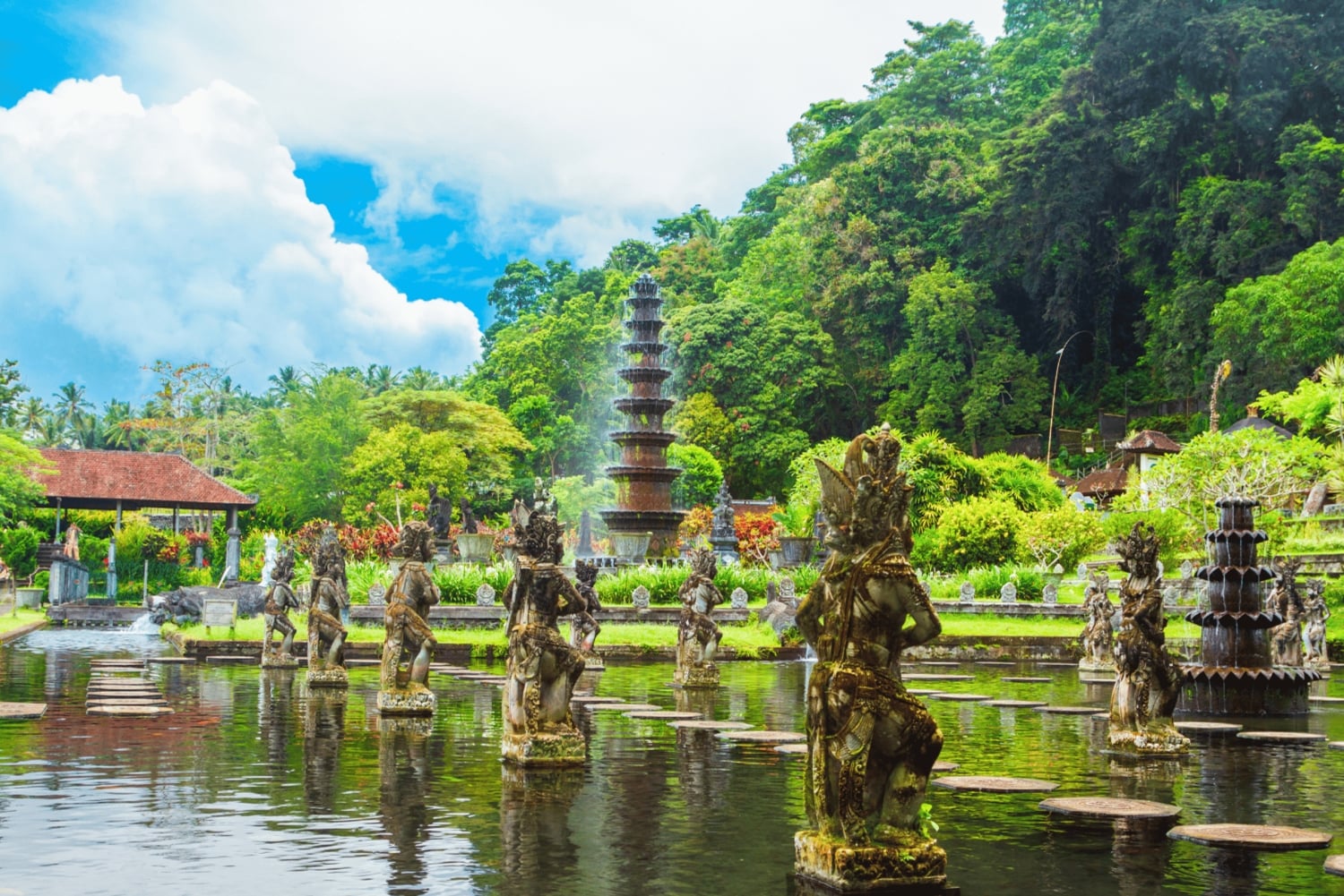 Бали: частный тур «Ворота Хейвена», роскошный автомобиль