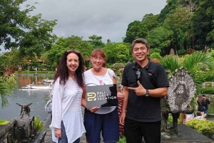 Бали: частный тур «Ворота Хейвена», роскошный автомобиль