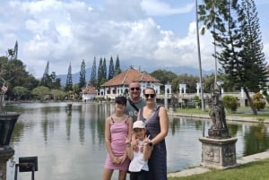 Бали: частный тур «Ворота Хейвена», роскошный автомобиль