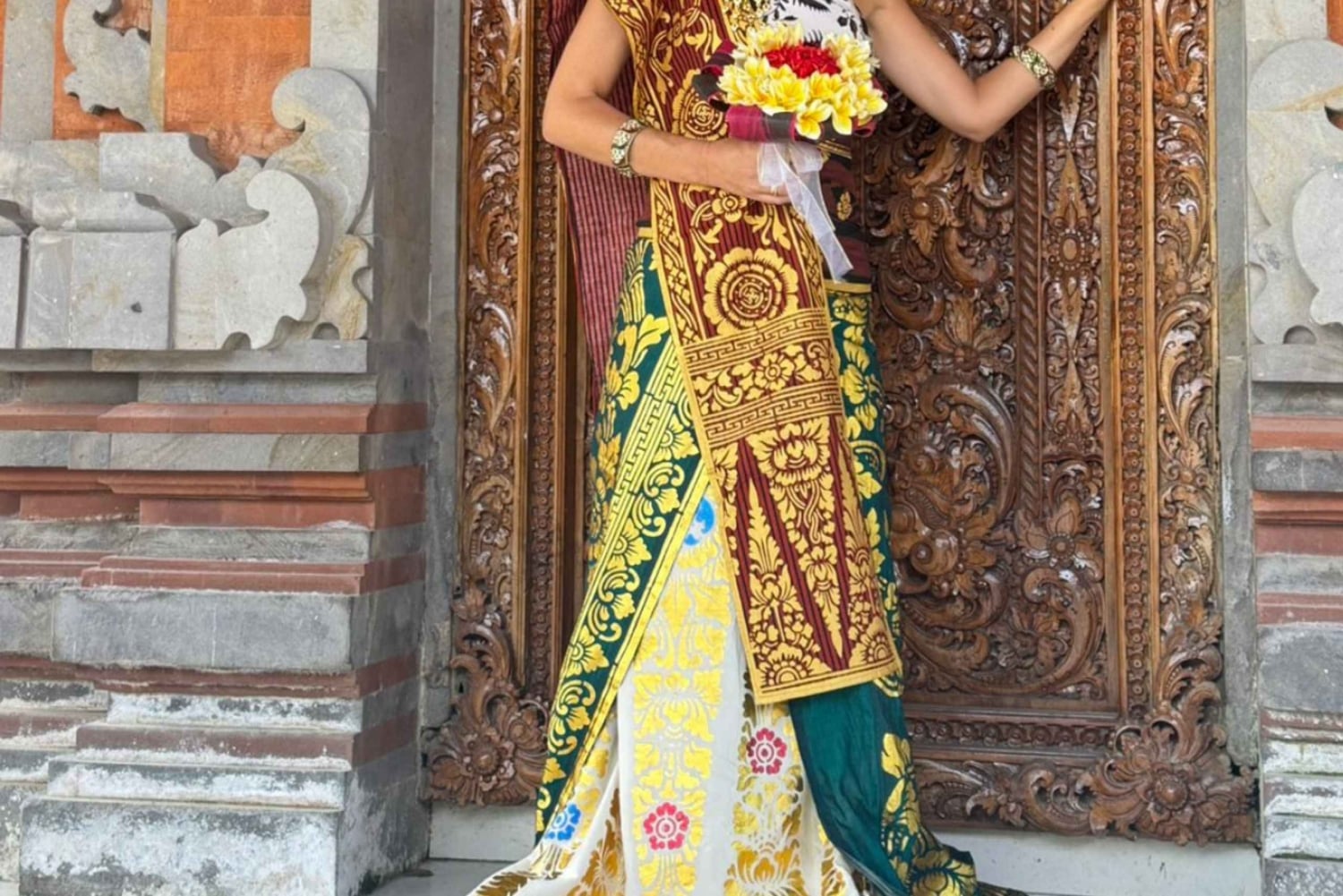 バリ島：伝統的なバリ島のウェディングフォト撮影をご案内します