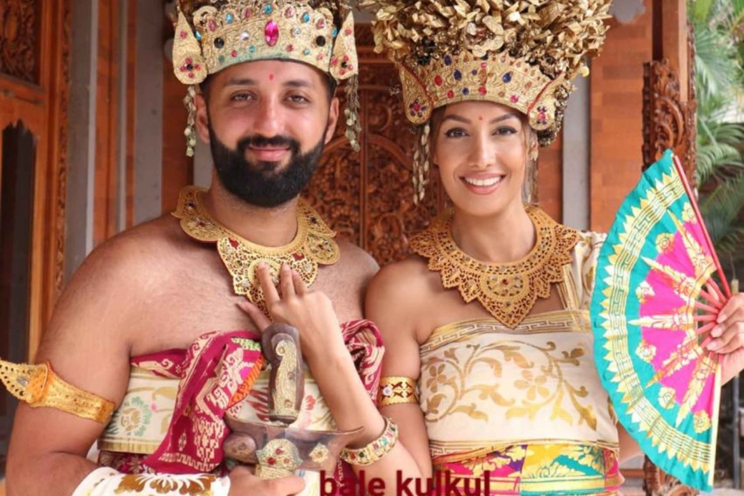 バリ島：伝統的なバリ島のウェディングフォト撮影をご案内します