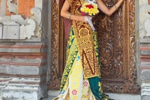 バリ島：伝統的なバリ島のウェディングフォト撮影をご案内します