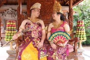 バリ島：伝統的なバリ島のウェディングフォト撮影をご案内します