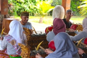 Bali: Traditional Gamelan Music Class with Visit Gong Smith