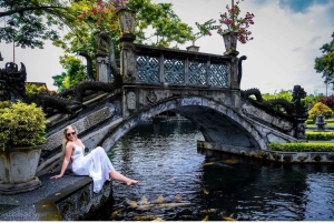 Bali: Tradisjonelle landsbyer, saltfarm og Tirta Gangga-tur