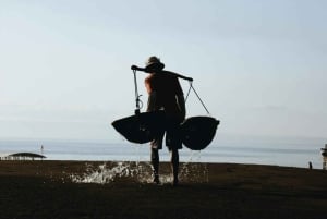 Bali: Traditional Villages, Salt Farm & Tirta Gangga Tour