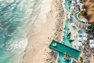 Bali: Tropical Temptation Beach Club Pass & Lounge-tilvalg