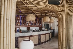 Bali: Tropical Temptation Beach Club Pass & Lounge-tilvalg