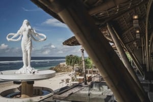Bali: Tropical Temptation Beach Club Pass & Lounge-tilvalg