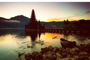 Bali: Trunyan Village & Lake Batur Sunset Boat Tour
