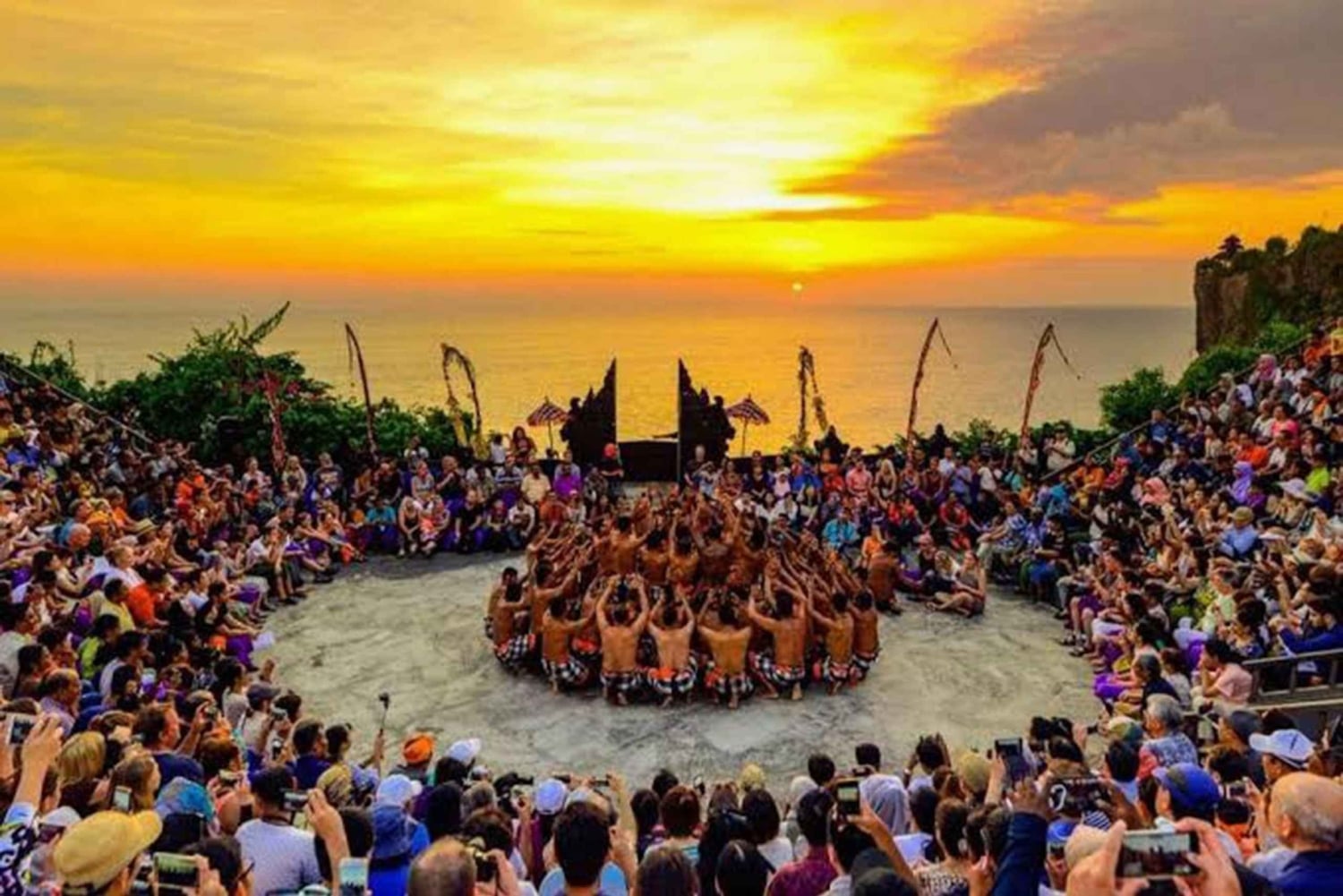 Bali: Ubud and Uluwatu Highlights Tour with Kecak Dance