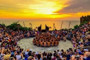 Bali: Ubud and Uluwatu Highlights Tour with Kecak Dance
