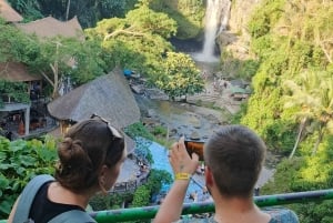 Bali: Ubud and Uluwatu Highlights Tour with Kecak Dance