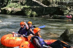 Ubud: ATV-quad med Gorilla Face Cave og river tubing