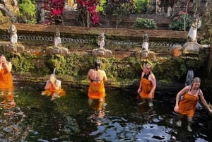 Bali: Duchowe oczyszczanie i uzdrawiająca medytacja w Ubud