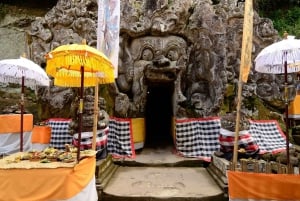 Bali : Voyage spirituel à Ubud avec cérémonie de purification.