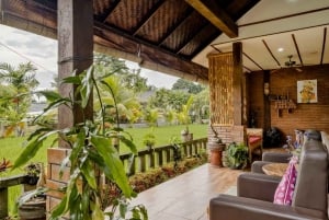 Ubud: 2 ore di spa con bagno ai fiori e vista sulle risaie