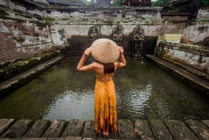 Bali: Ubud Traditionelle balinesische Reinigung