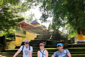 Bali: Sykkeltur i Ubud med lunsj og bading