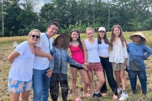 Bali: Sykkeltur i Ubud med lunsj og bading