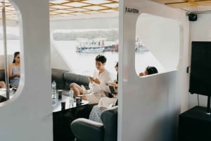 バリ島で究極のサンセットボートパーティーをお楽しみください。4時間の楽しい時間をお楽しみください。