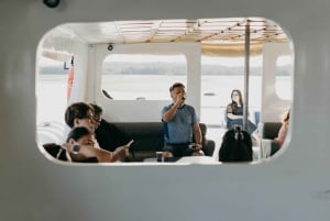 バリ島で究極のサンセットボートパーティーをお楽しみください。4時間の楽しい時間をお楽しみください。