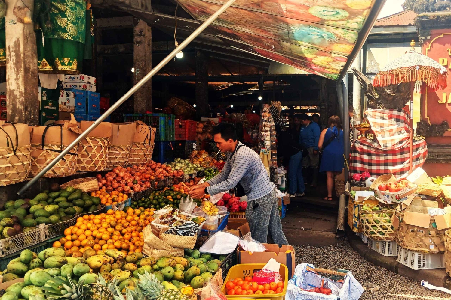 Bali: Ulun Danu Temple, Waterfall, and Twin Lakes Tour