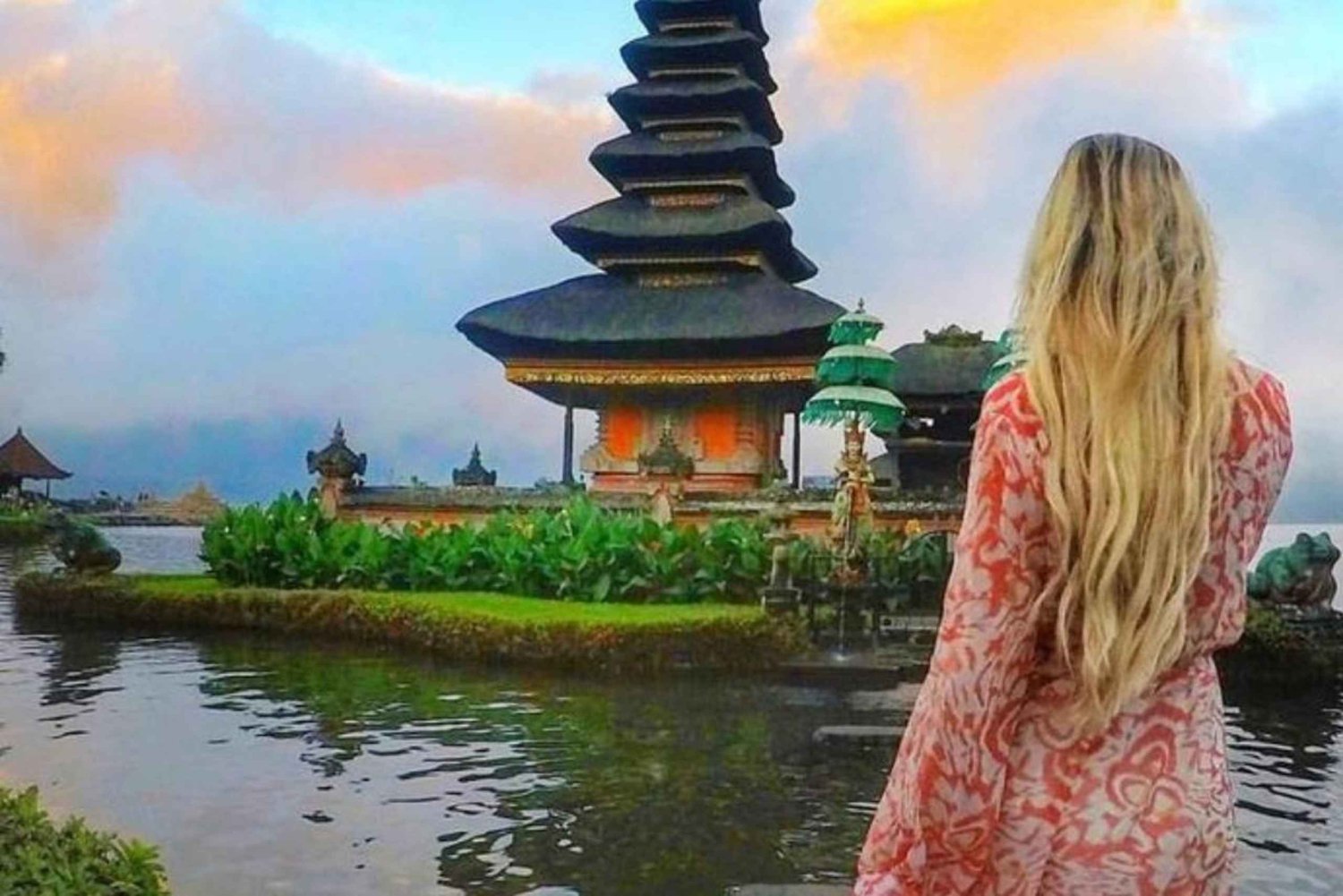 Bali: Ulundanu, wodospad, Jatiluwih i świątynia Tanah Lot – wycieczka