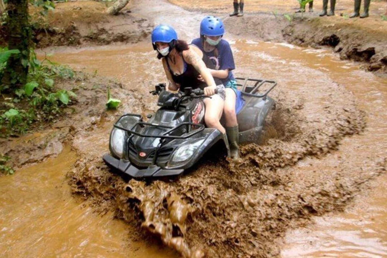 Bali: Uluwatu ATV Quad Bike z wycieczką do świątyni i tańcem Kecak