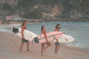 Bali, Uluwatu: lezione di surf