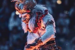 Bali Uluwatu Tour: Beaches, Cliffs, Temple, Fire Dance & BBQ