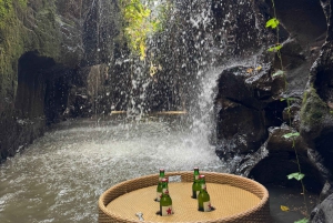 Bali: avventura in UTV e bagno nel fiume presso una cascata naturale