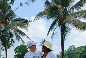 Bali: tour di Ubud in VW decappottabile e avventura di rafting