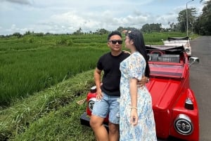 Bali: tour di Ubud in VW decappottabile e avventura di rafting